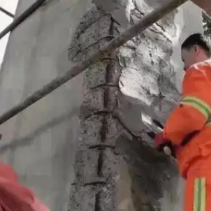 苍梧梁板柱楼梯空洞蜂窝剥落露筋等表面破损修补用高强聚合物修补砂浆